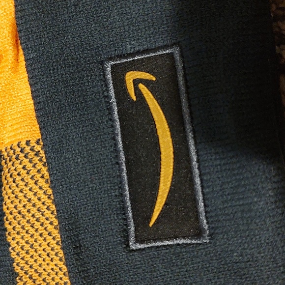 Amazon Beanie Hat - Picture 2 of 5